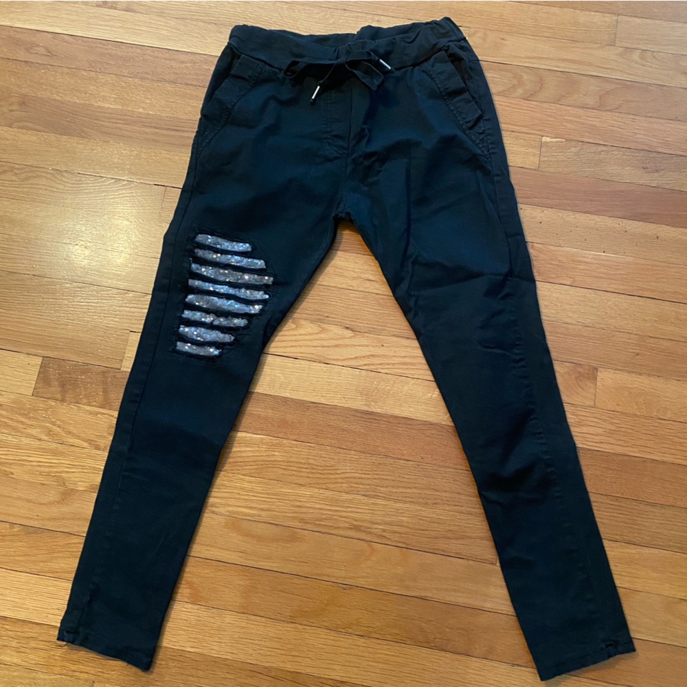 PORTER COLLECTIVES BLACK pants Sequin patch on leg. Made in Italy